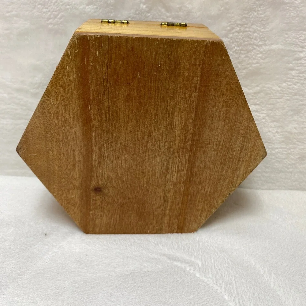 VTG Two-Toned Wooden Trinket‎ Box Hexagon Inlaid  Starburst Wood Hinged Keepsake